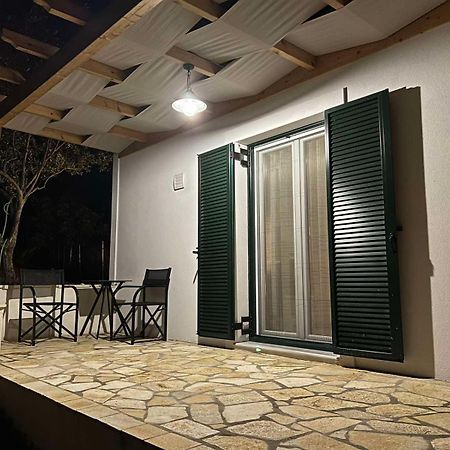 The Old Stables Apartment Vátos Exterior photo